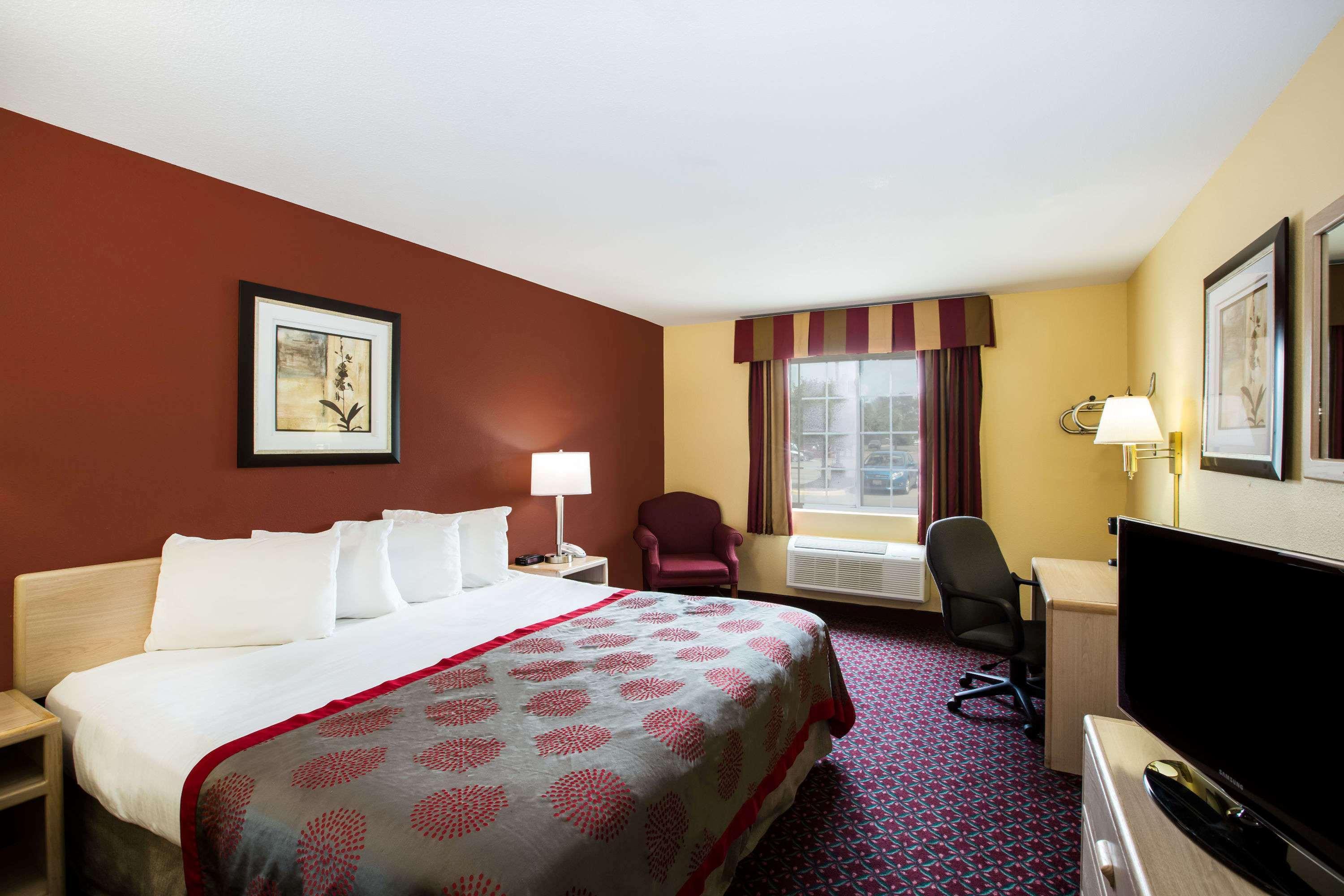 Ramada By Wyndham סו פולס מראה חיצוני תמונה